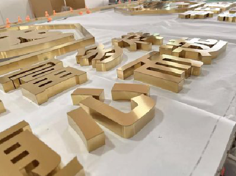  鹿邑拉丝不锈钢字的特点。